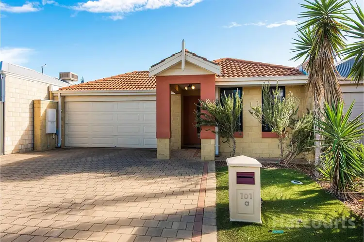 101A Shiraz Boulevard, Pearsall WA 6065
