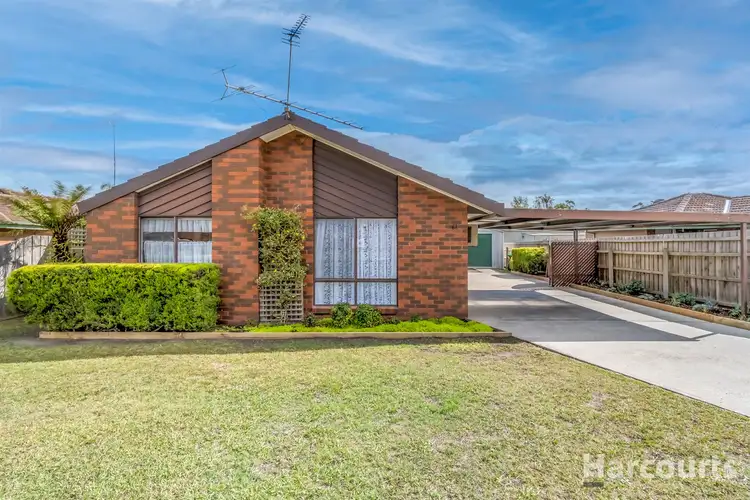 61 Dinwoodie Drive, Newborough VIC 3825
