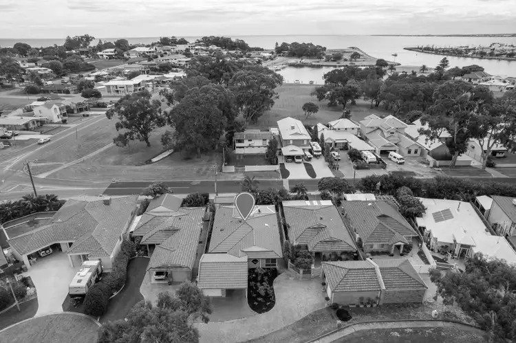 5 Parkwater Cove, Halls Head WA 6210