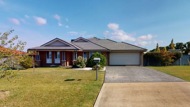 30 Mary Angove Crs, Cootamundra NSW 2590