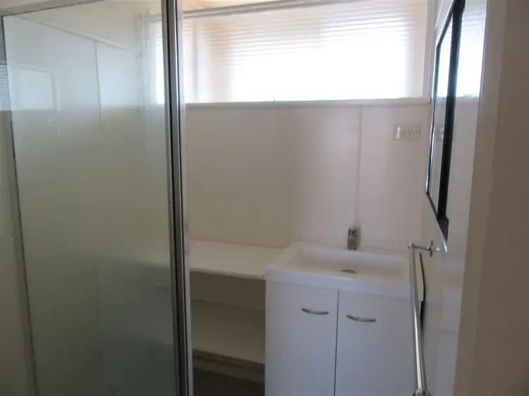 Seventh view of Homely flat listing, Unit 1/140 Boundary Street, Kerang VIC 3579