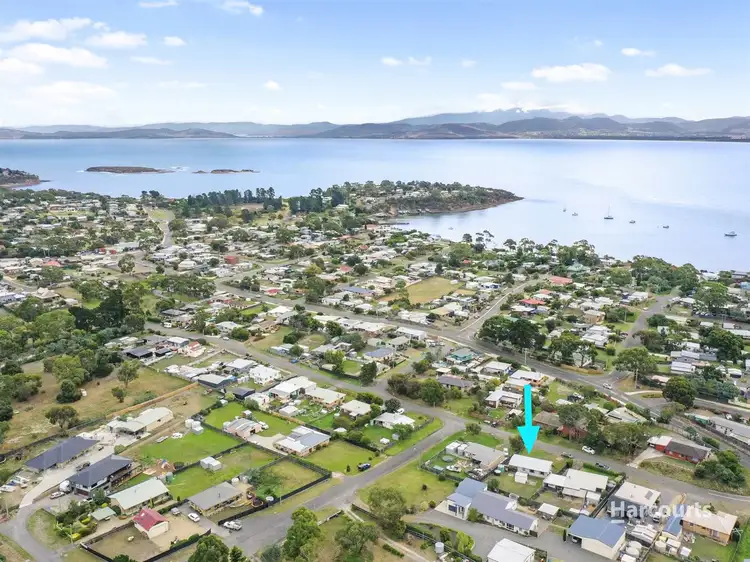 31 Tenth Avenue, Dodges Ferry TAS 7173