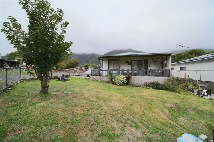 10 Alec Street, Rosebery TAS 7470