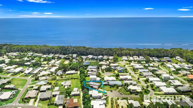 13 Wave Court, Toogoom QLD 4655