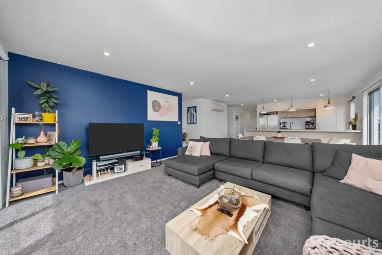 6 Penna Beach Street, Midway Point TAS 7171