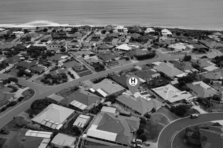 Main view of Homely house listing, 10 Bucentaur Place, Halls Head WA 6210