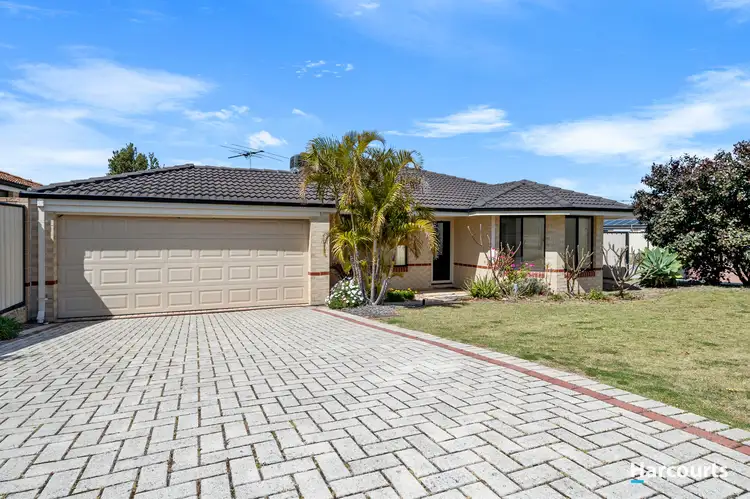 28 Gungurru Avenue, Hocking WA 6065