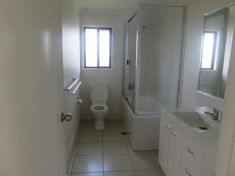 Seventh view of Homely house listing, 8 Sorrento Way, Zilzie QLD 4710