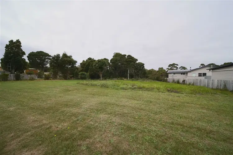 16 Reid Street, Strahan TAS 7468