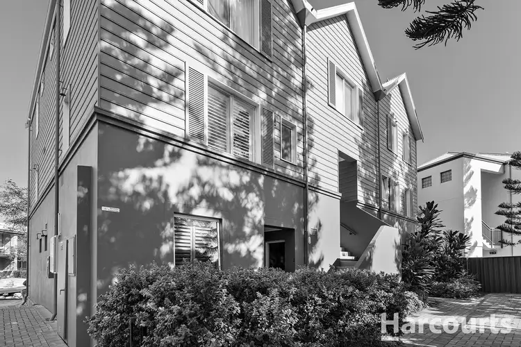 4/20 Apollo Place, Halls Head WA 6210