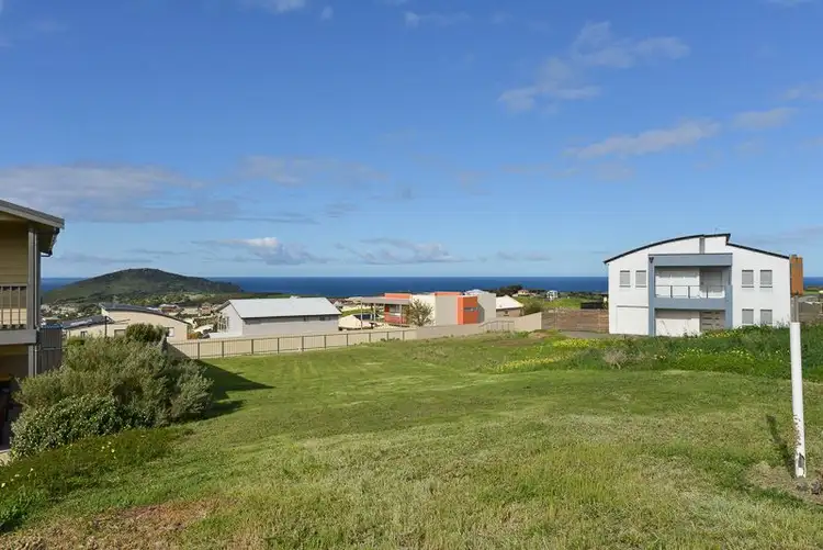 7 Mayflower Court, Encounter Bay SA 5211