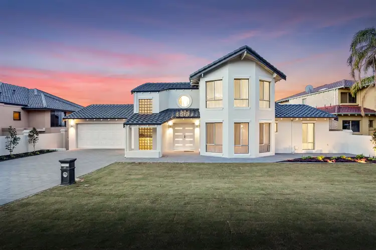 37 Whitfeld Terrace, Winthrop WA 6150