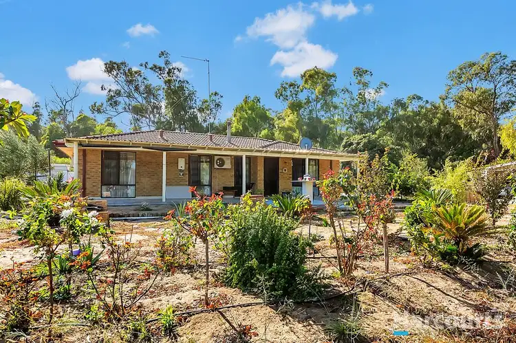 140 Bernard Road North, Carabooda WA 6033