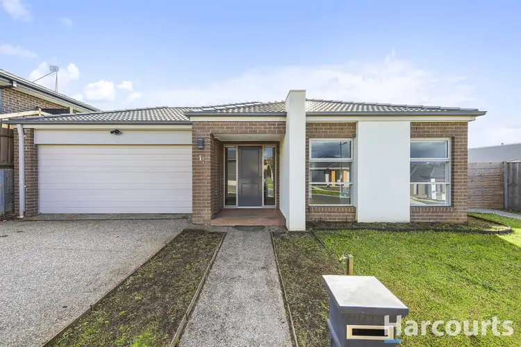 11 Cumberland Avenue, Warragul VIC 3820