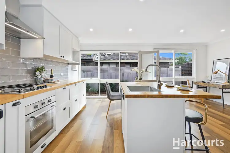 2/18 Neilson Street, Bayswater VIC 3153