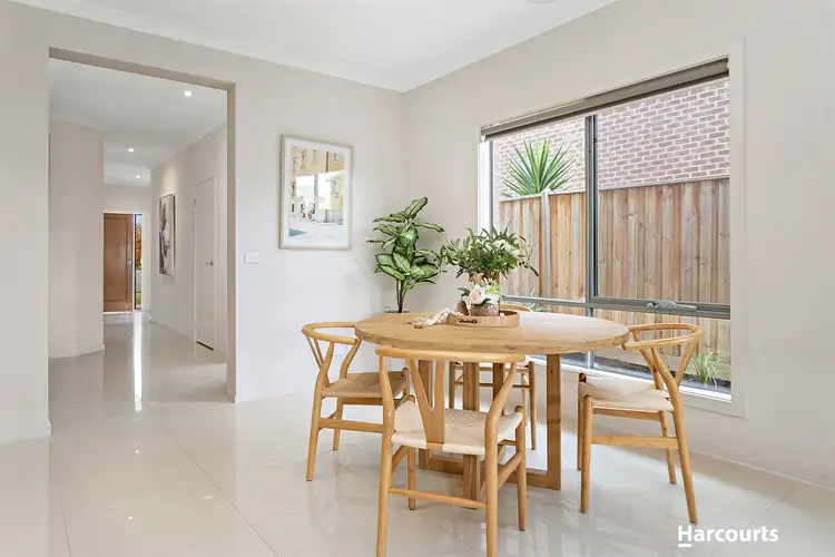 Fifth view of Homely house listing, 10 Petunia Drive, Keysborough VIC 3173