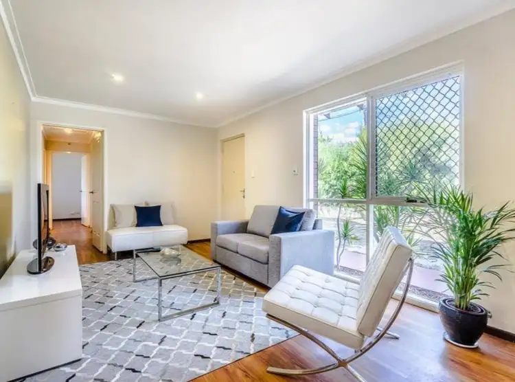 15 Bendix Way, Girrawheen WA 6064