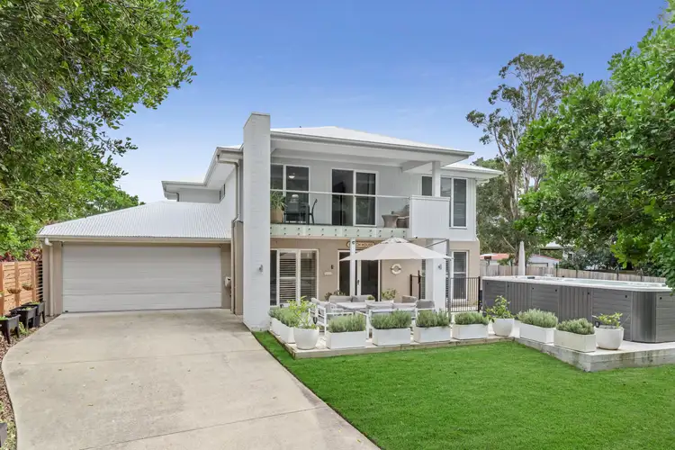 37 Chaseley St, Nudgee Beach QLD 4014