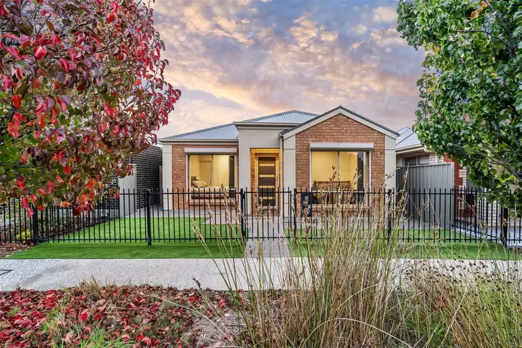 9 Rainbow Lane, Woodcroft SA 5162