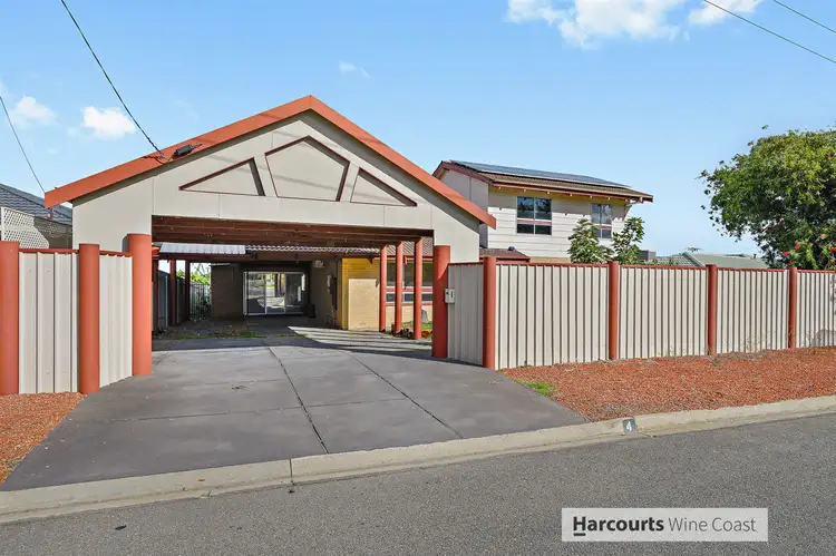 4 Oliver Crescent, Port Noarlunga SA 5167
