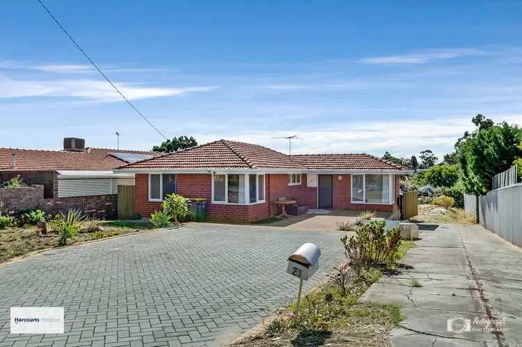 21 Roxwell Way, Girrawheen WA 6064