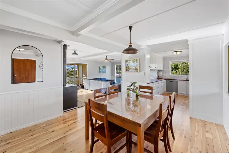 21 Rowland Court, Gowrie Mountain QLD 4350