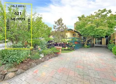 1 Trinian Street, Vermont VIC 3133