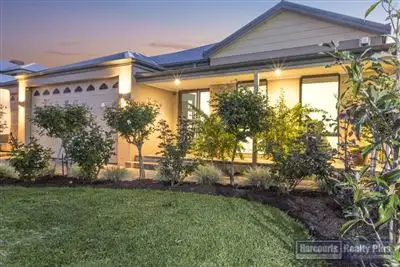Second view of Homely house listing, 2 Spinebill Rest, Beeliar WA 6164