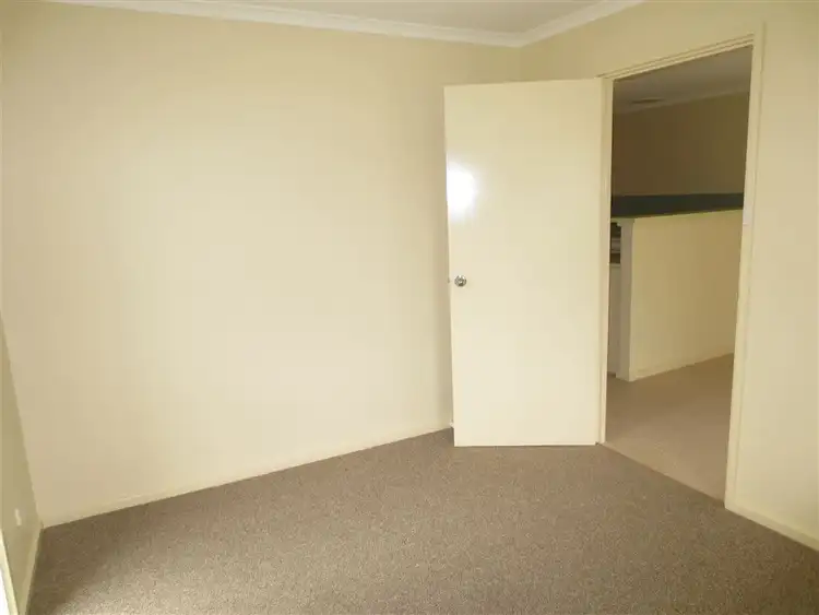 Sixth view of Homely semi-detached listing, 8 Lindisfarne Road, Huntfield Heights SA 5163