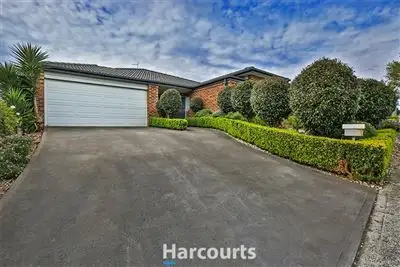 35 Silver Gum Drive, Pakenham VIC 3810