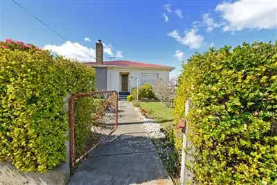92 Renfrew Circle, Goodwood TAS 7010