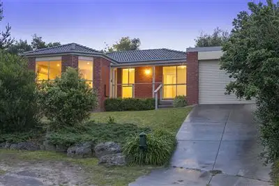 Main view of Homely house listing, 5 Shannon Place, Langwarrin VIC 3910