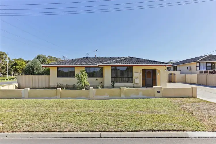 1 Pagneil Court, Hamilton Hill WA 6163