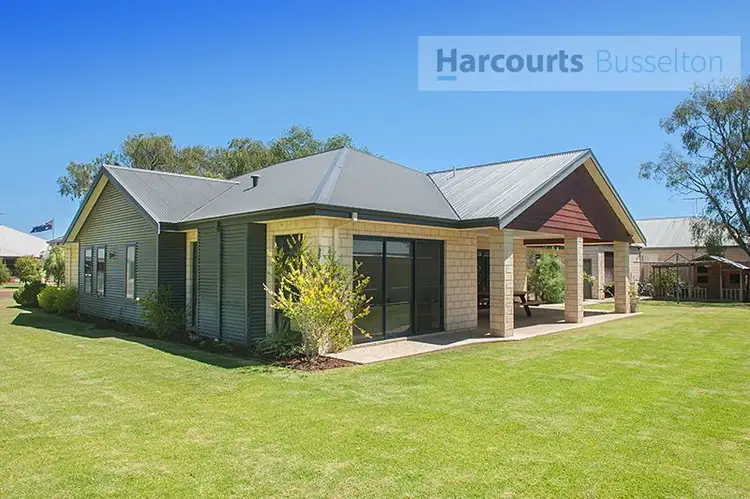 4 Flinders Crescent, Abbey WA 6280