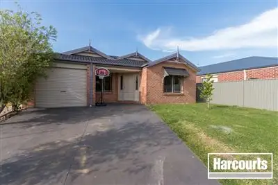 24 Maddock Drive, Cranbourne East VIC 3977