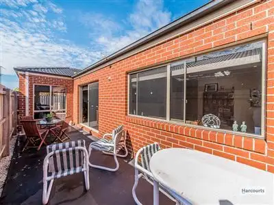 Fifth view of Homely house listing, 4 Rivendale Crescent, Drouin VIC 3818