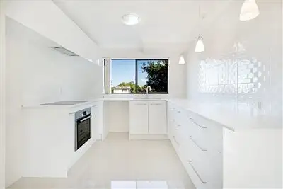 Fourth view of Homely unit listing, 6/42 Falkinder Avenue, Paradise Point QLD 4216