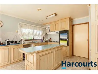 Fifth view of Homely house listing, 6 Tarago Court, Warragul VIC 3820