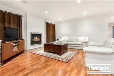 Second view of Homely house listing, 9 Els Court, Berwick VIC 3806