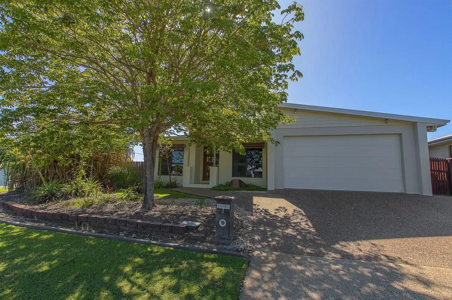 Main view of Homely house listing, 2 Glendower Street, Bushland Beach QLD 4818