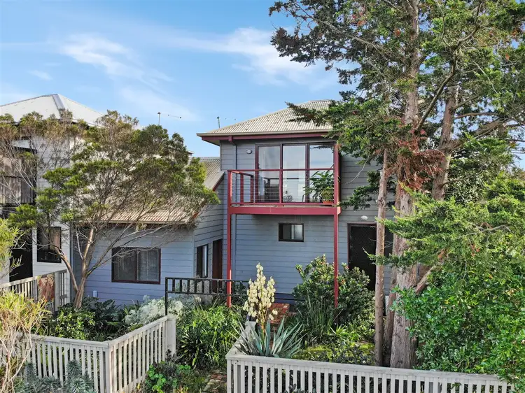 2/12 Bay Street, Port Albert VIC 3971