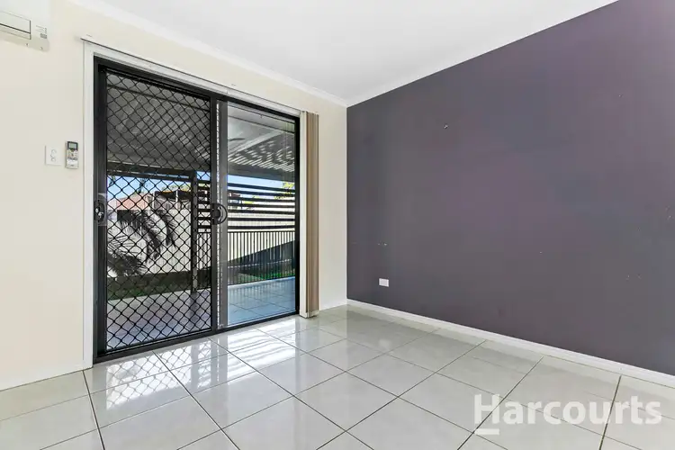 Fourth view of Homely unit listing, 2/142 Emerald Park Way, Urangan QLD 4655