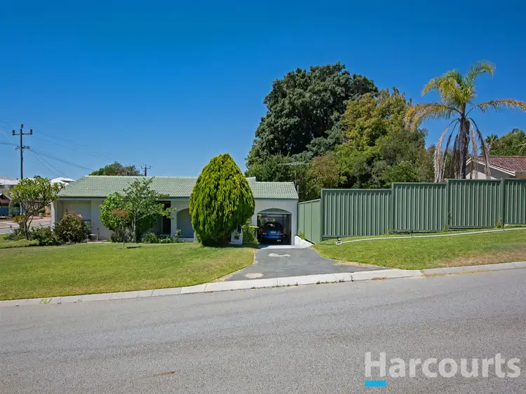 25 Cawarra Crescent, Craigie WA 6025