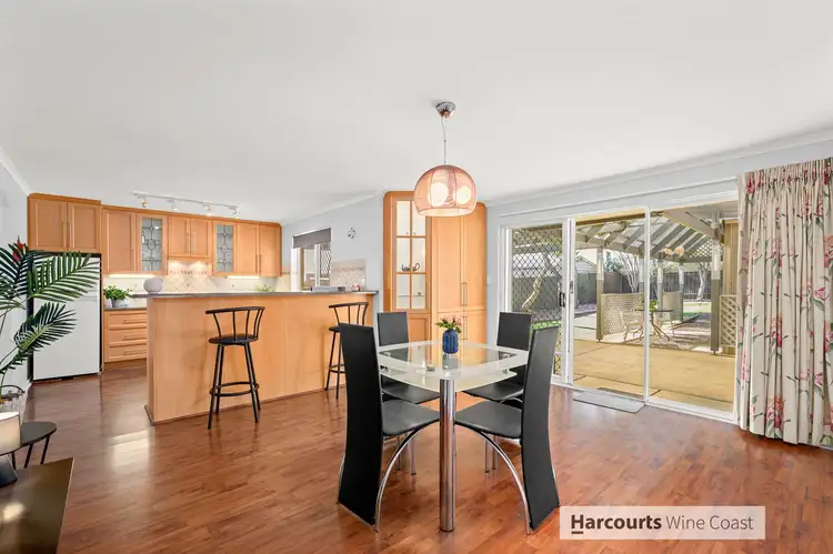 10 Fishcombe Court, Moana SA 5169