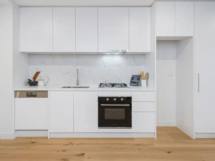 Fifth view of Homely apartment listing, 2/253 Neerim Road, Carnegie VIC 3163