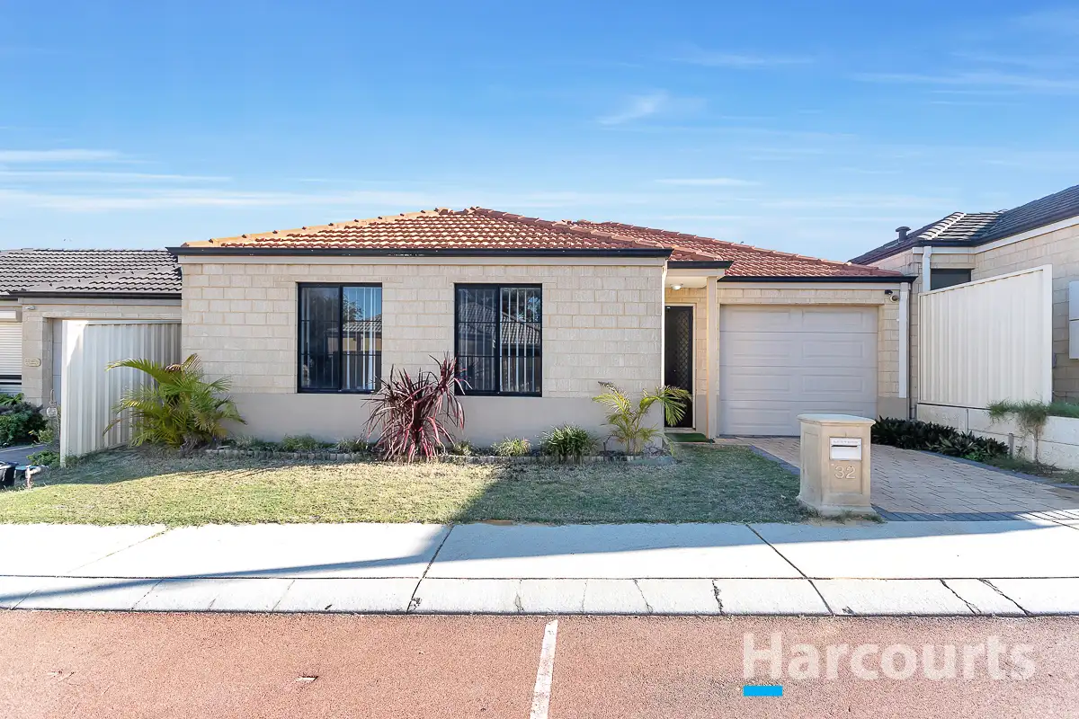 Main view of Homely house listing, 32 Jedburgh Loop, Sinagra WA 6065