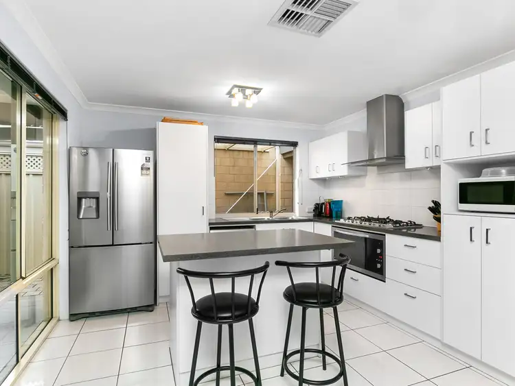 Fifth view of Homely house listing, 8/39 Peppermint Gardens, Aubin Grove WA 6164