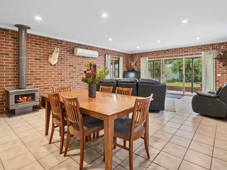 Fifth view of Homely house listing, 15 Kent Court, Mansfield VIC 3722