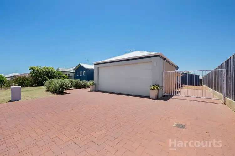 Second view of Homely house listing, 10 Lutea Road, Halls Head WA 6210