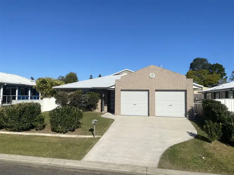 12 Prior Circuit, West Kempsey NSW 2440